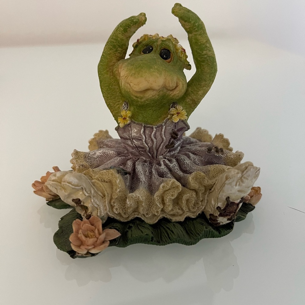 Tutu C. Rabbit…Frog Lake -Wee Folkstones from Boyd’s Bears